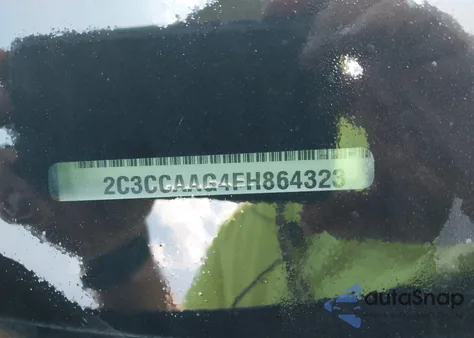 2015 Chrysler 300 Limited z USA, uszkodzony, nr VIN 2C3CCAAG4FH864323